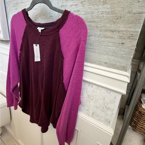 NWT new medium Anthropologie pilcro ruffled raglan thermal long sleeve top plum